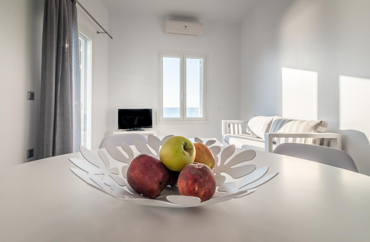 Milos Waves Luxury Apartments Pollonia Exteriér fotografie