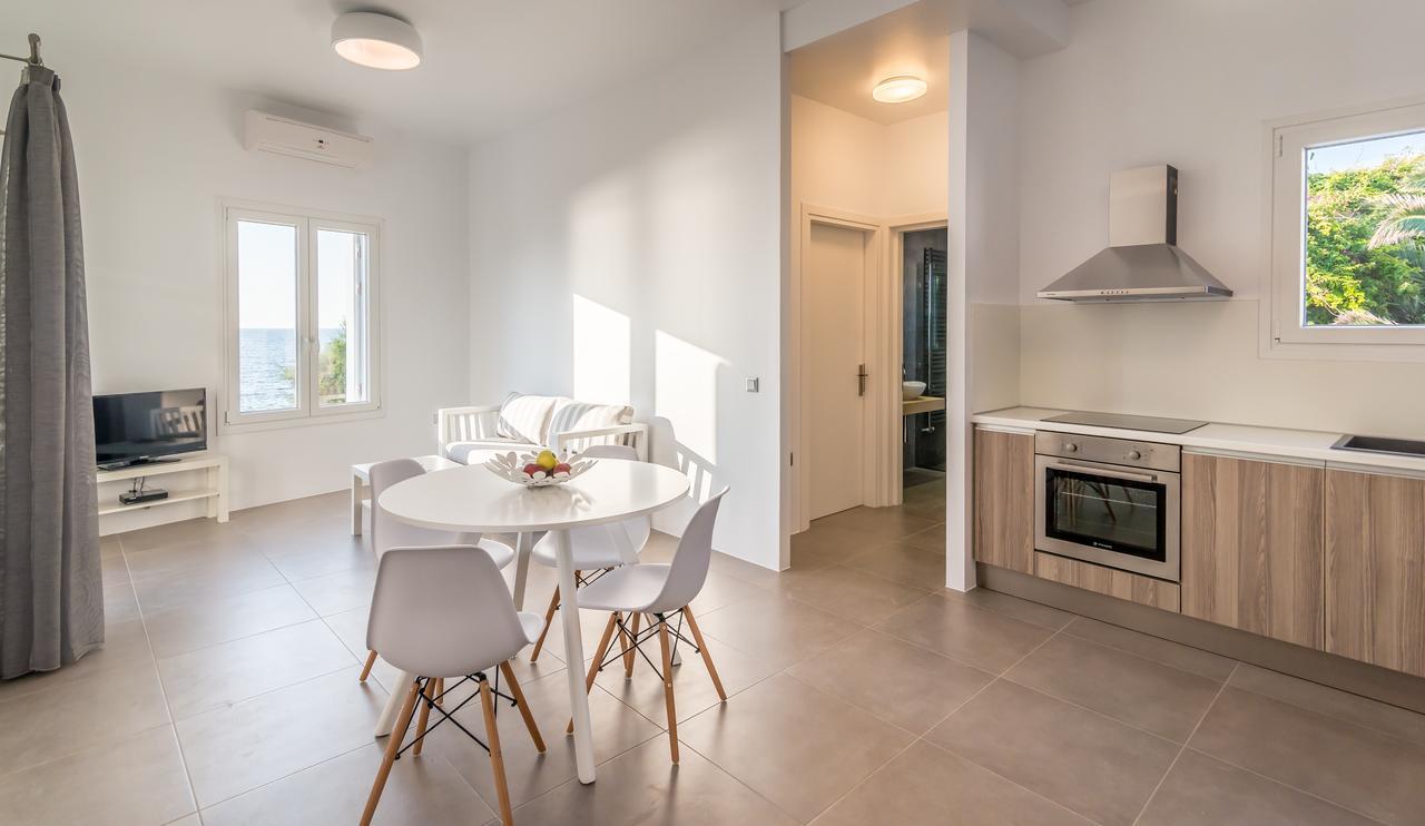 Milos Waves Luxury Apartments Pollonia Exteriér fotografie