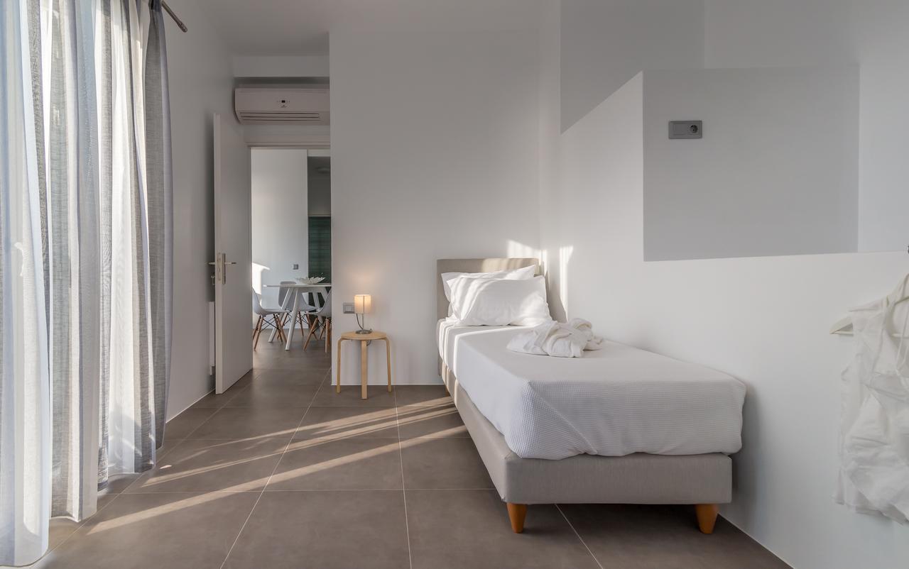 Milos Waves Luxury Apartments Pollonia Exteriér fotografie
